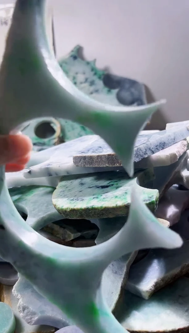 翡翠裸石缅甸翡翠A货柠4176