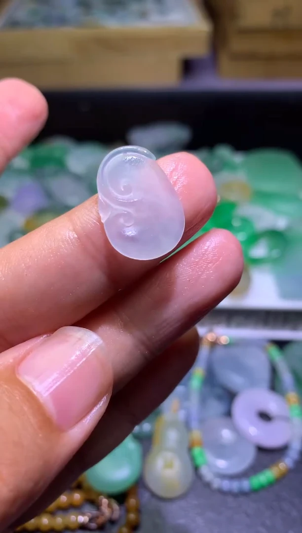 定制翡翠未镶嵌毛货