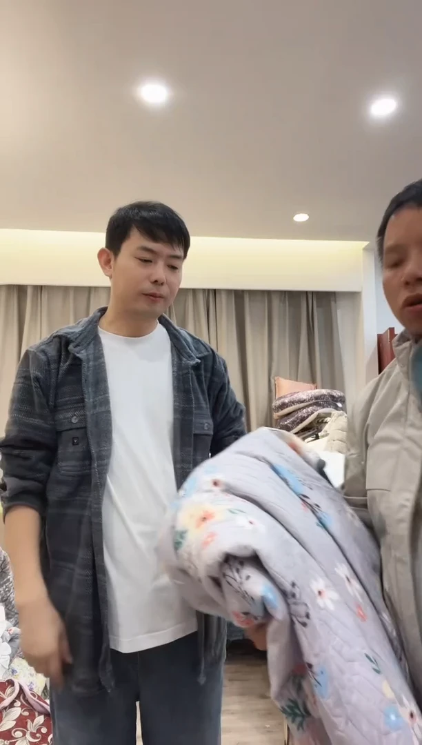 棉棉天**缘D27    乳胶三角套180*200