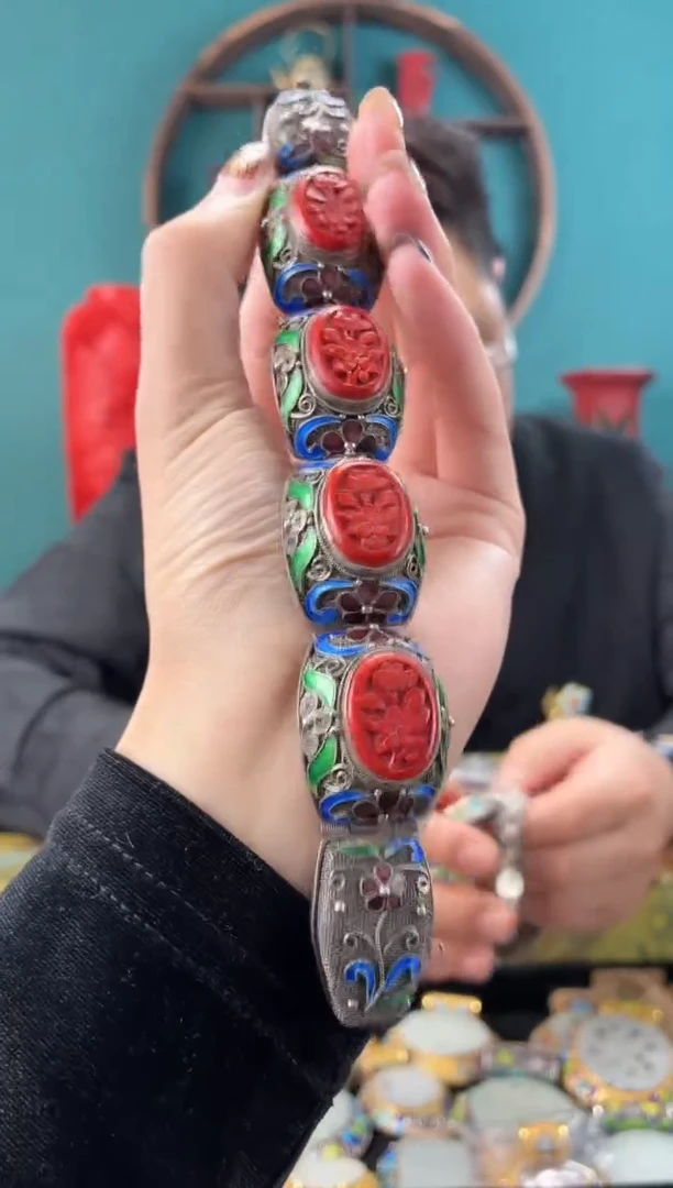 非遗手工花丝镶嵌镯子漆