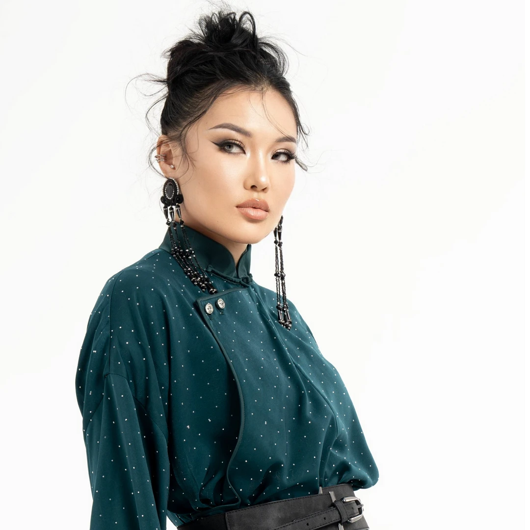 【戴尔玛精品服饰2】设计师新款气质时尚女士长袖烫钻连衣裙D9022
