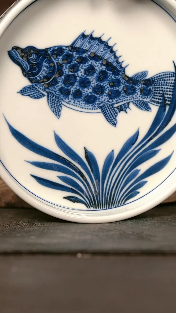 手绘手绘高温现代瓷   气  大鳜鱼直边壶承18cm