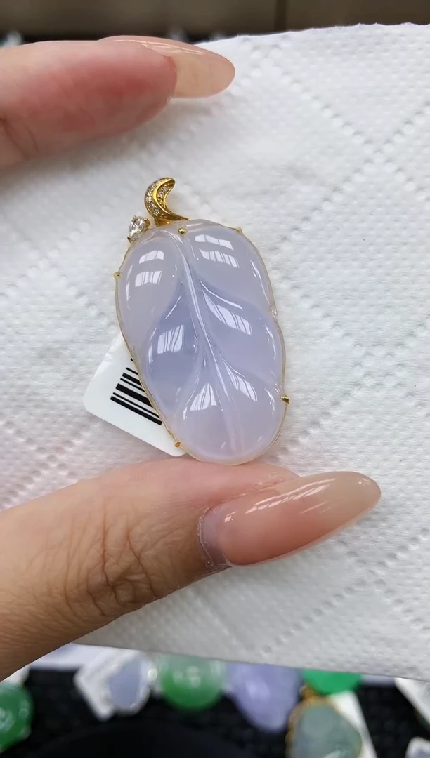 颈饰18K金镶嵌翡翠11111111111