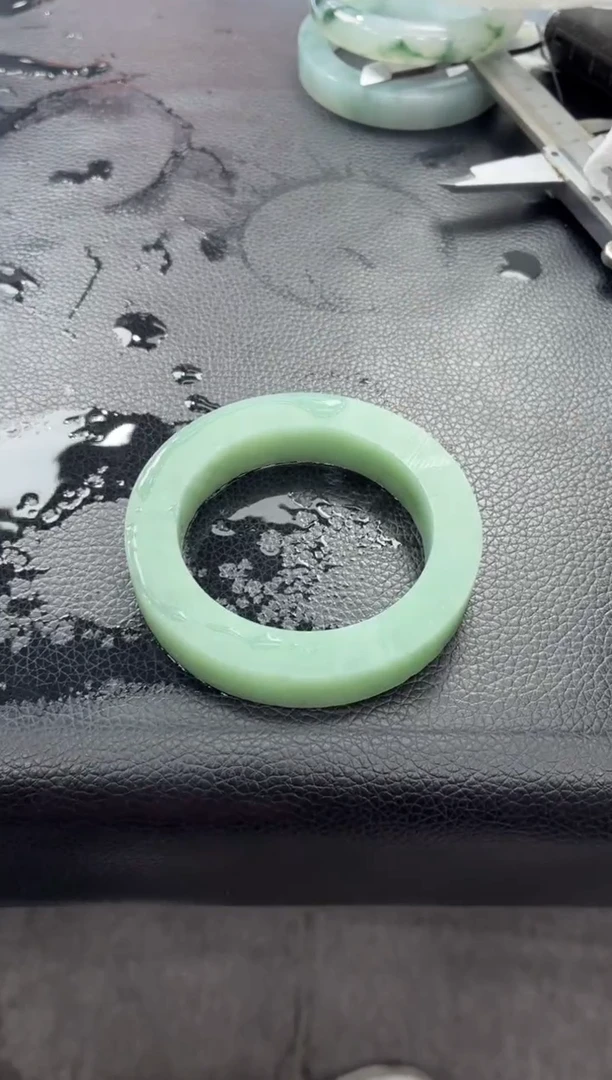 未镶嵌手镯定制翡翠Z*ddj