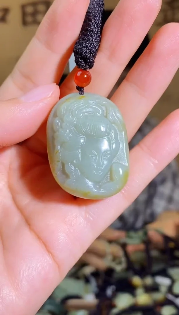 颈饰未镶嵌和田玉1