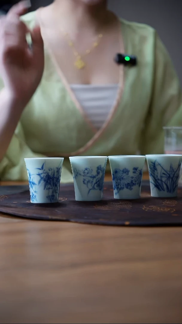 宁封柴窑青花梅兰竹菊4件可备注