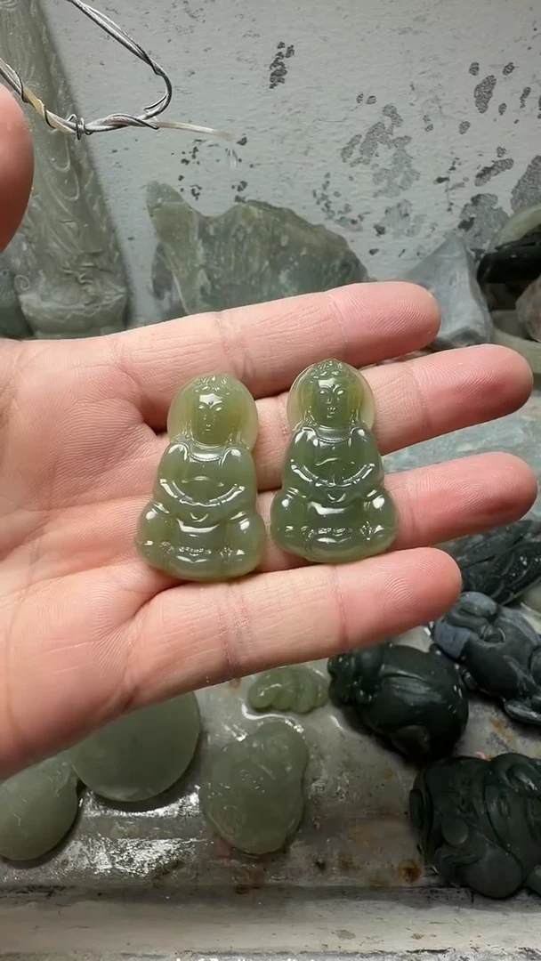 吊坠(不含链)未镶嵌和田玉观音 拍一发一 商品多样性发货