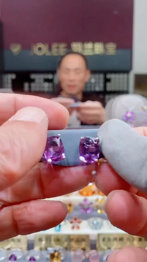 紫晶耳饰银S925镶嵌紫晶耳钉