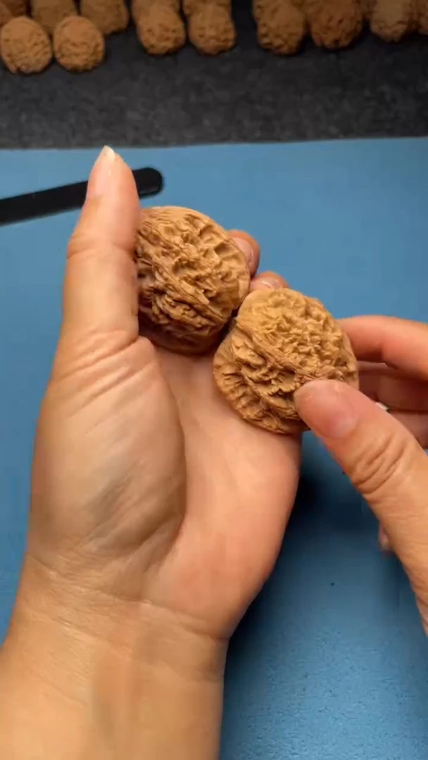 桃核把件w148  麦虎 40尺