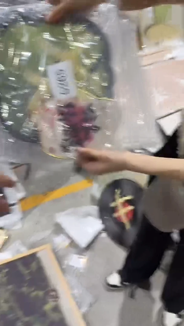 竖款仓库清货  默认瑕疵