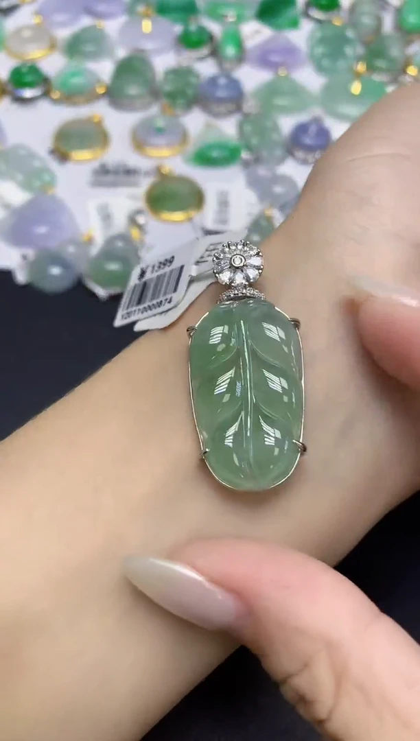 颈饰未镶嵌翡翠天然缅甸翡翠A货百元以上9元证书费自理