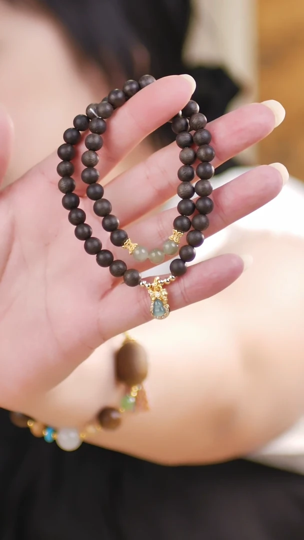 手串未镶嵌和田玉（两圈紫奇楠0.6+蓝水翡翠）