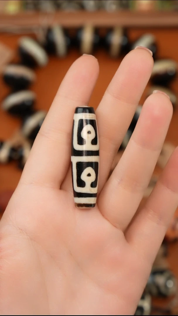 未镶嵌天珠玛瑙/玉髓星**海天珠