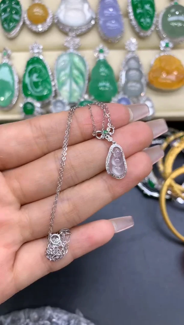 颈饰18K金镶嵌翡翠257-中国好珍宝