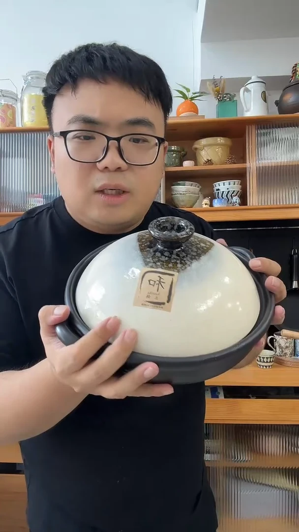 雪花桩8号土锅 2.3L   m1181