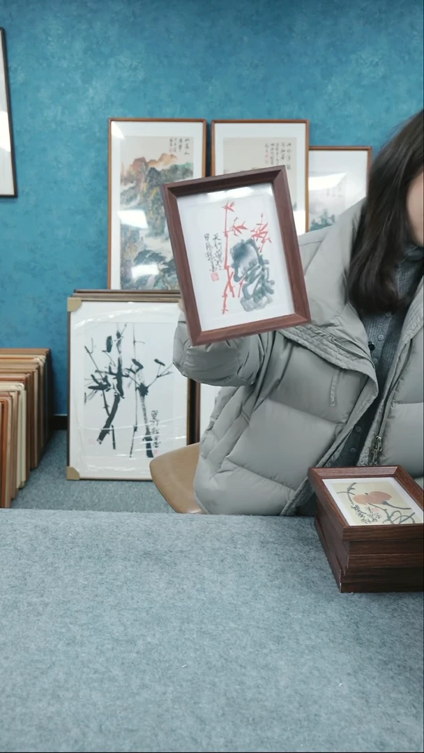 【闪购商品】国画8寸郑志超老师木质摆台