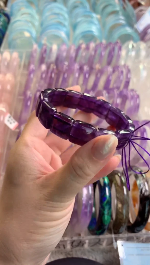 未镶嵌珠宝半成品水晶（多样性发货）深色手牌