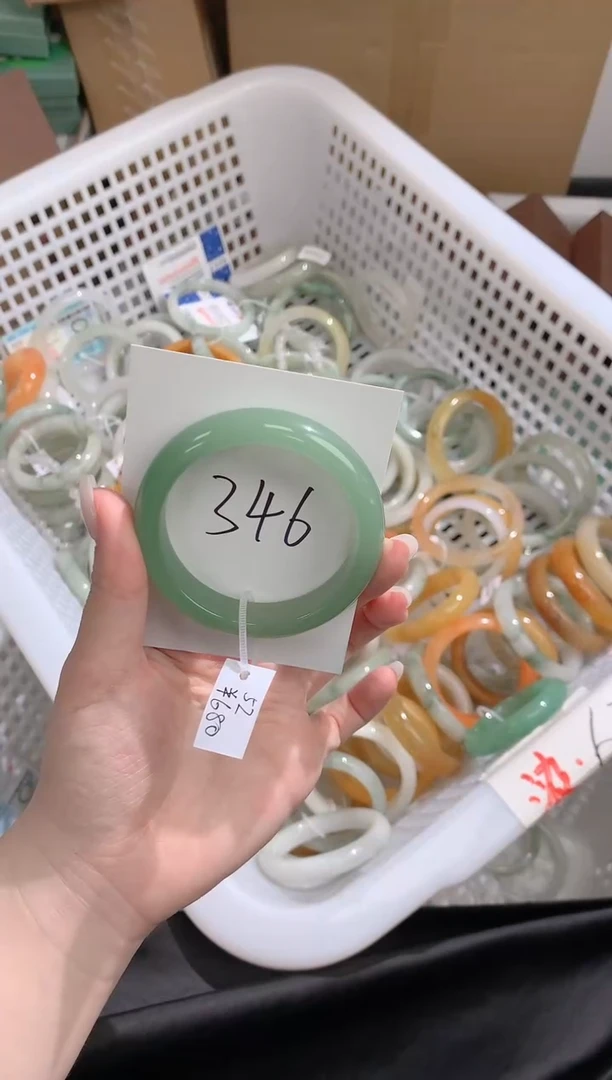 石英质玉手镯未镶嵌346-52