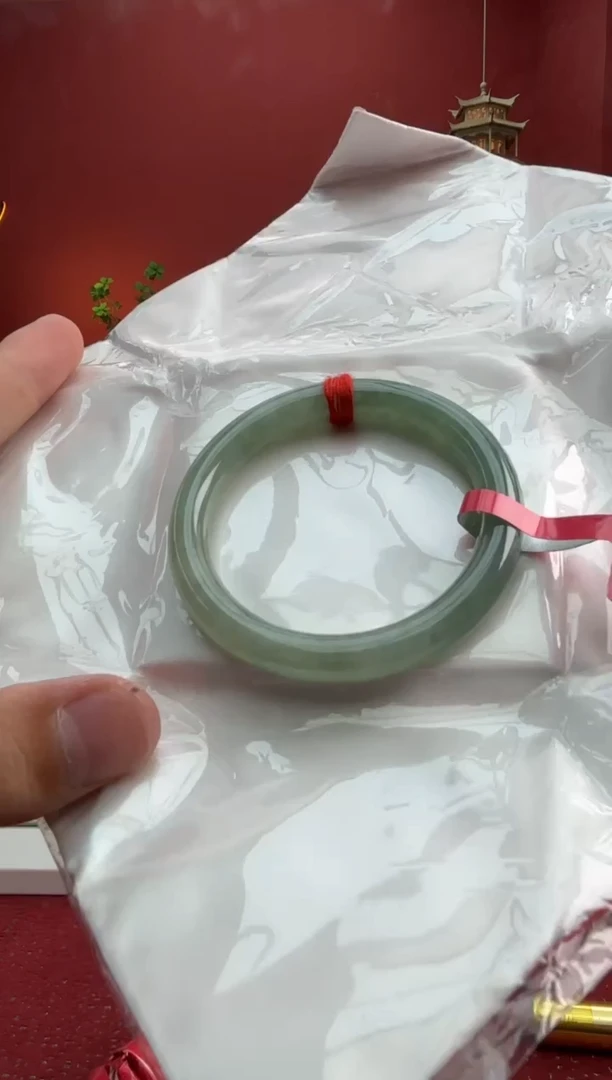 未镶嵌手镯（圆镯）翡翠翡翠手镯5