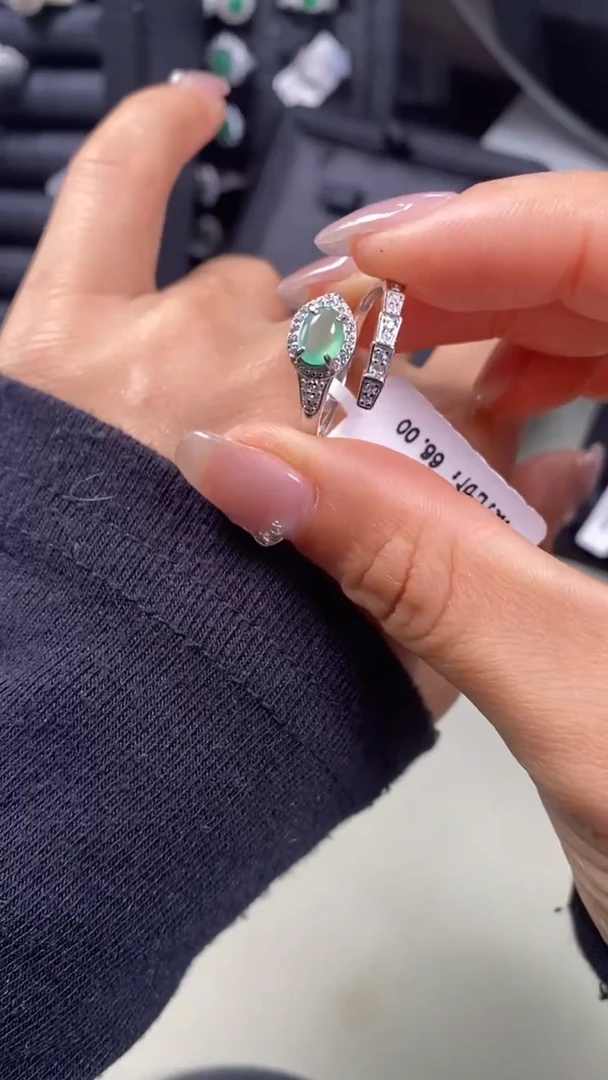 【闪购商品】翡翠戒指银S925镶嵌9751