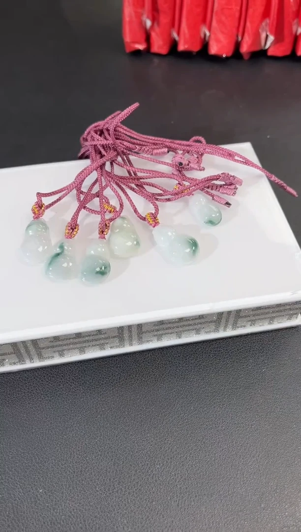 未镶嵌挂件翡翠边城刀客/343841/多样性发一