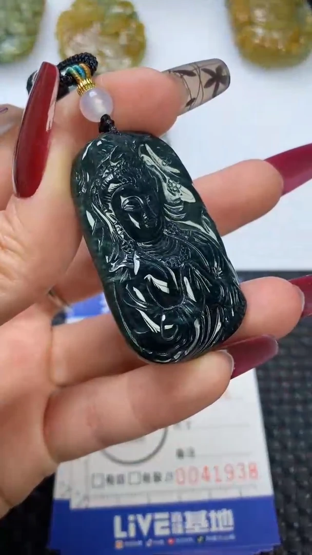 【闪购商品】翡翠颈饰未镶嵌1111111111111111