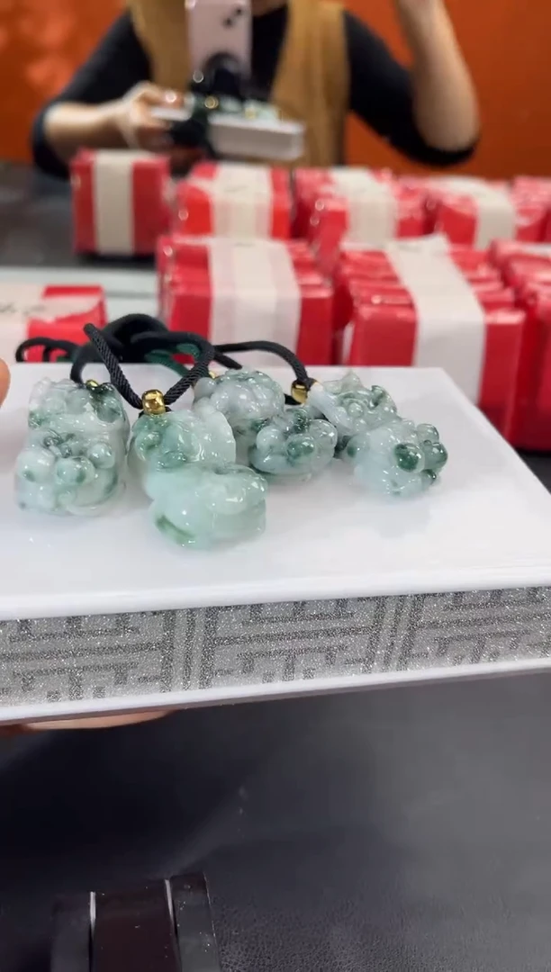 未镶嵌挂件翡翠边城刀客/34568454g/多样性发一