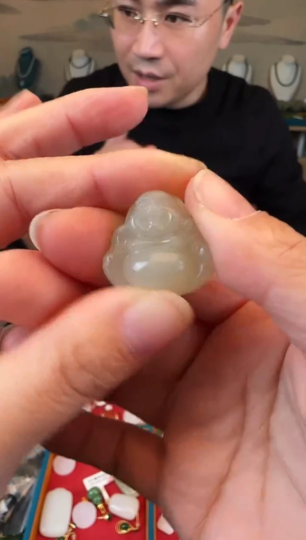 颈饰未镶嵌和田玉佛公2.5