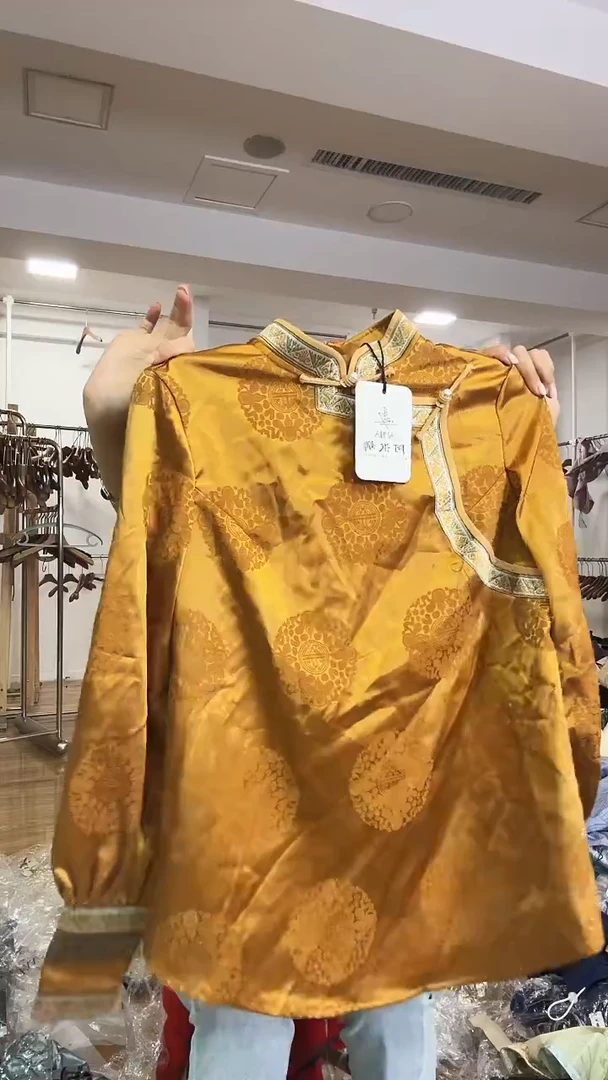 衬衣       L码        110-120斤（没有腰带）