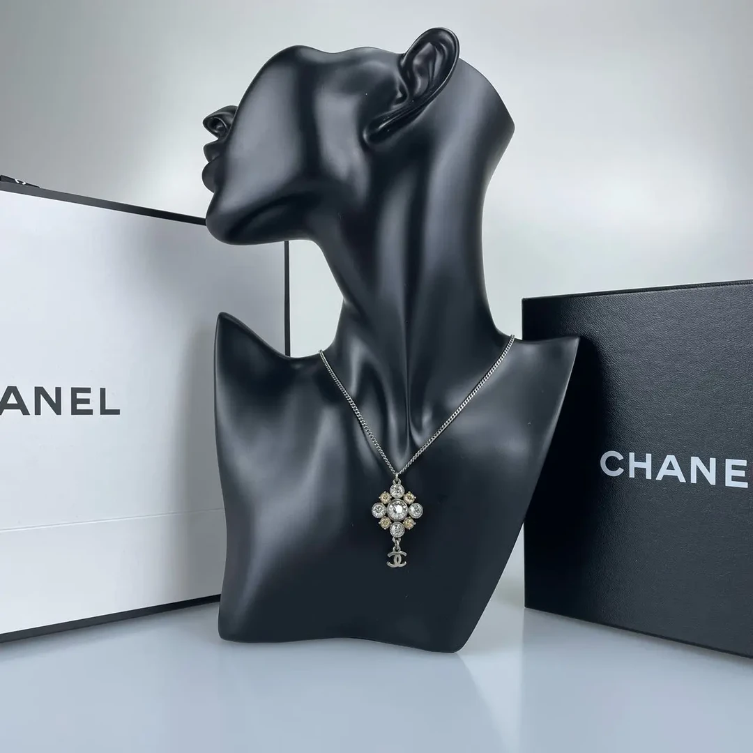 95新 Chanel/香奈儿 金色拜占庭镶钻吊坠项链