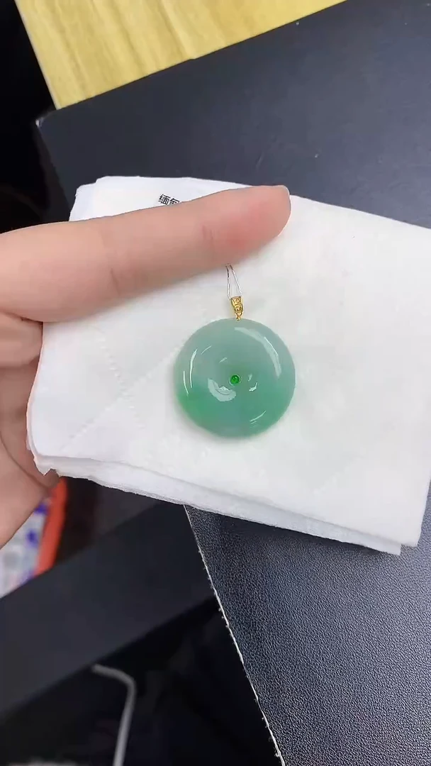 颈饰18K金镶嵌翡翠天然缅甸A货百元以上9元证书费自理