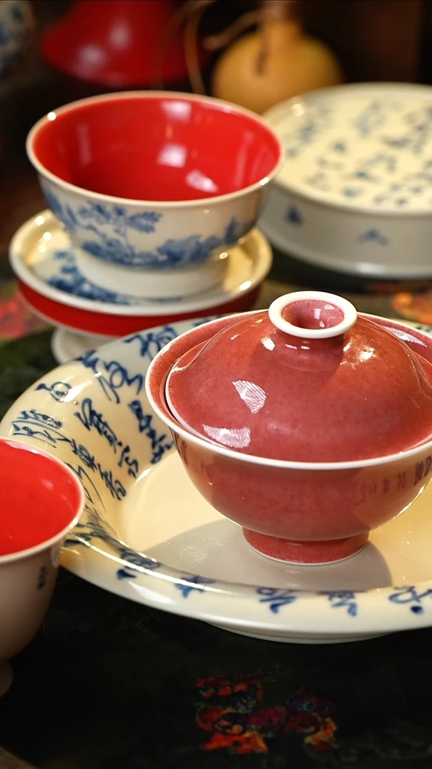 景德镇高温纯手工豇豆红宝宝盖碗