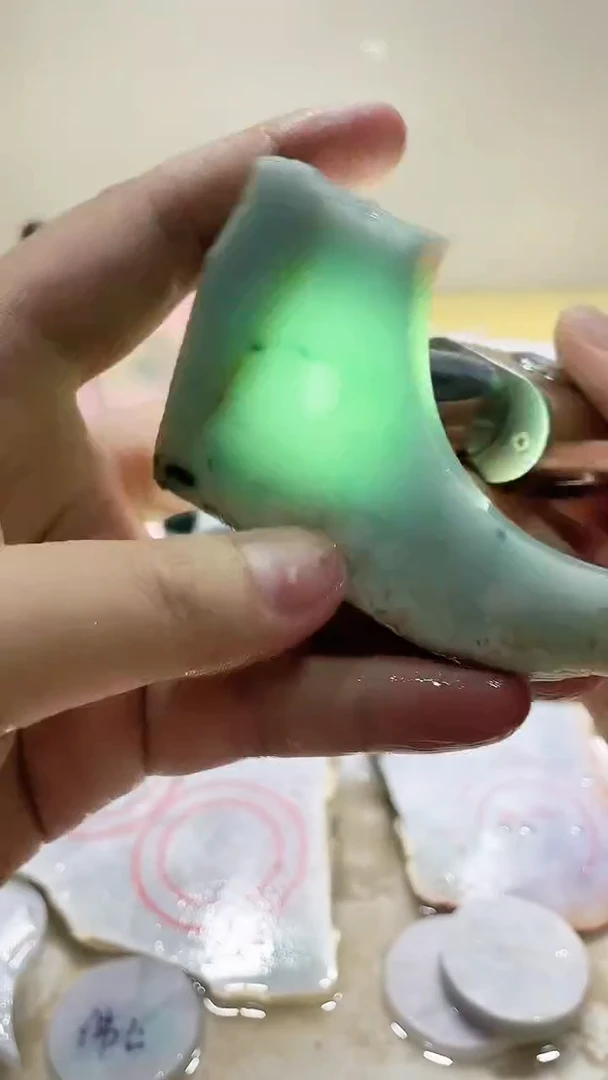 翡翠未镶嵌颈饰0蒙0翡翠珠宝403