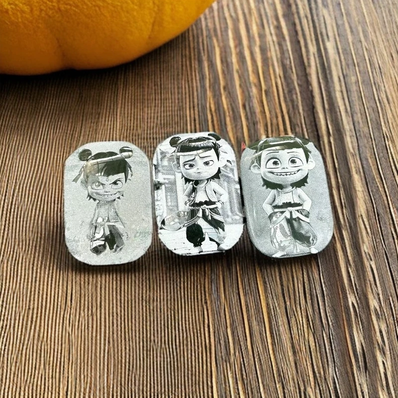 纯天然和田玉哪吒款{拍一发一多样性发}玉石每块大小厚度都不一样