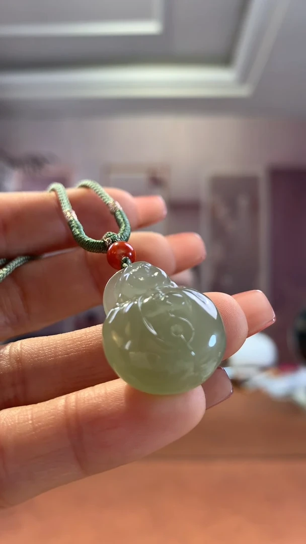 【闪购商品】和田玉挂件未镶嵌抱抱佛