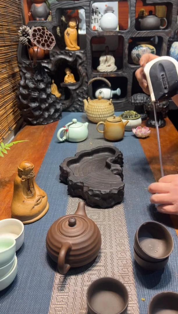 【闪购商品】香樟木木雕一物一拍