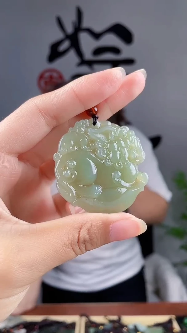 和田玉未镶嵌颈饰拍一发一，多样性发货