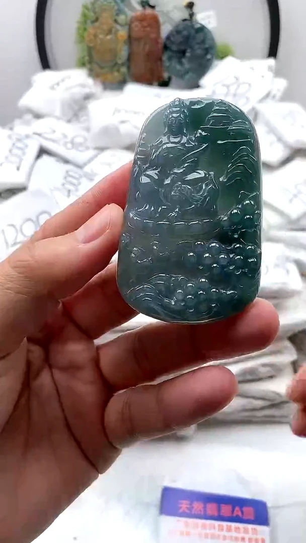 【闪购商品】翡翠颈饰未镶嵌文殊