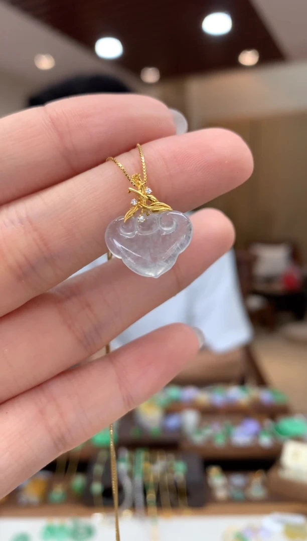 翡翠18K金镶嵌吊坠(不含链)如意