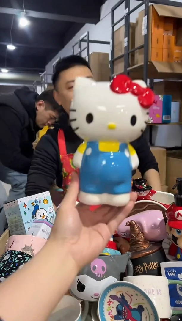 【闪购商品】杯蓝色kt猫全身花插摆件Ａ