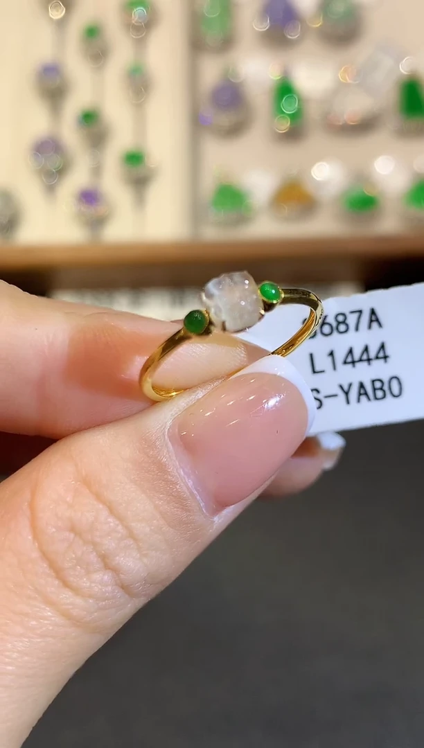 翡翠戒指18K金镶嵌L1444多样性发其一