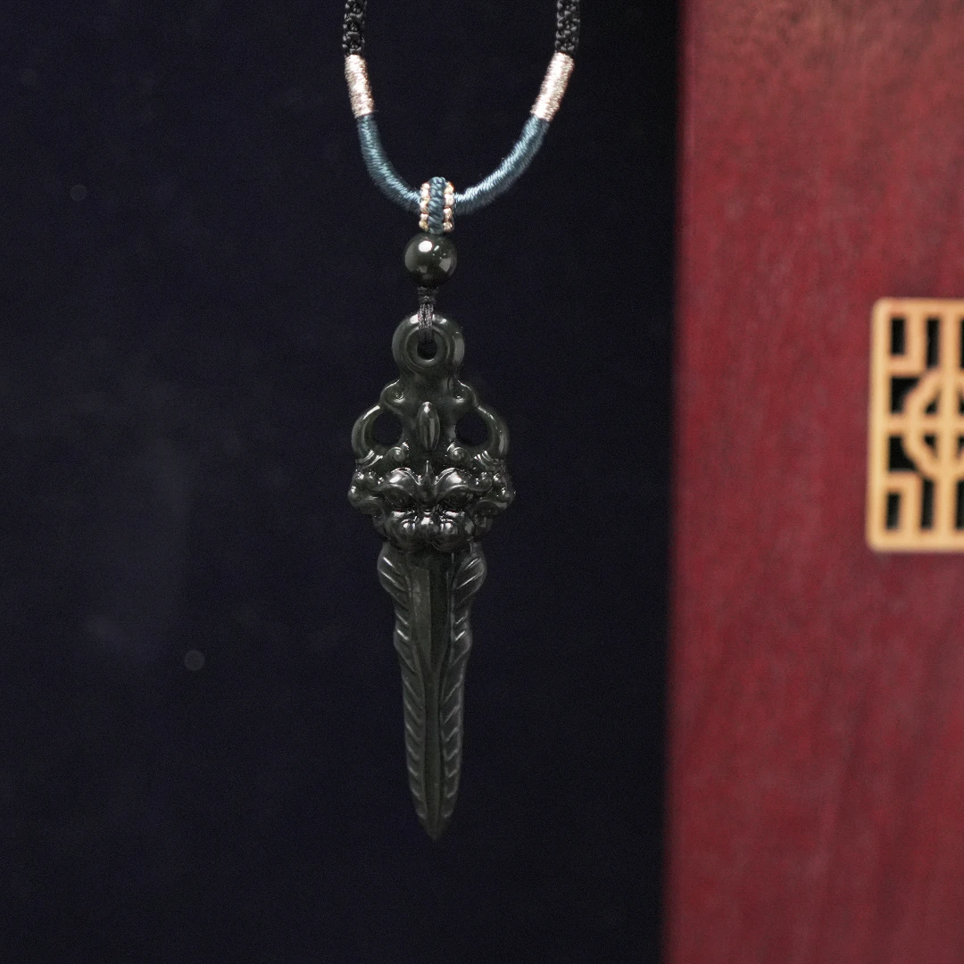 老王珠宝和田玉 青海希拉矿青玉 仿古宝剑 多样性发一