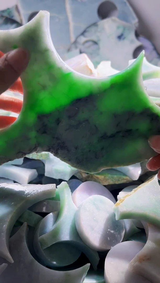 翡翠裸石缅甸翡翠A货陈1702