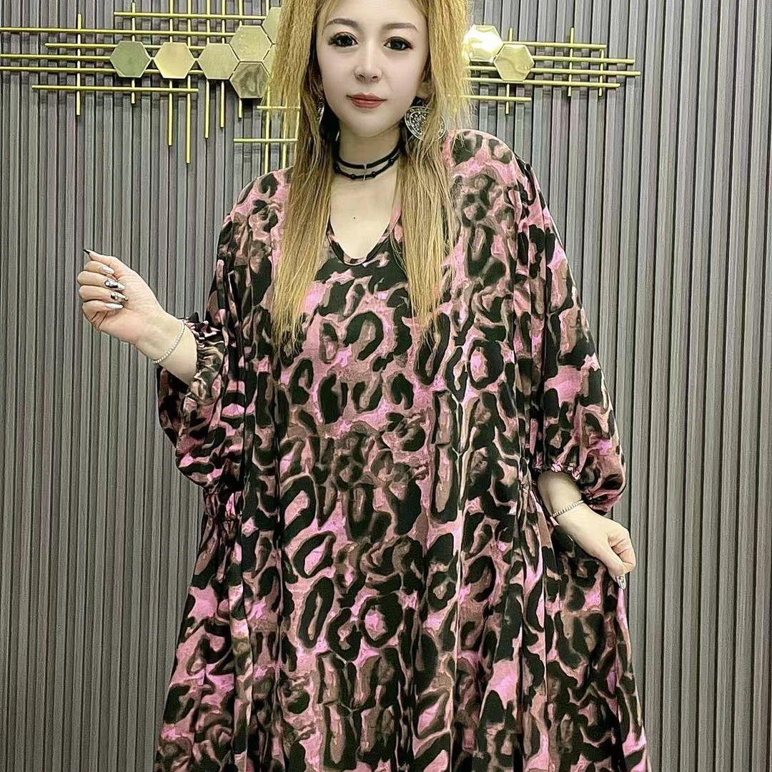 【楠姐推荐】欧货洋气女2025春夏新款个性灯笼袖宽松大码遮肉连衣裙