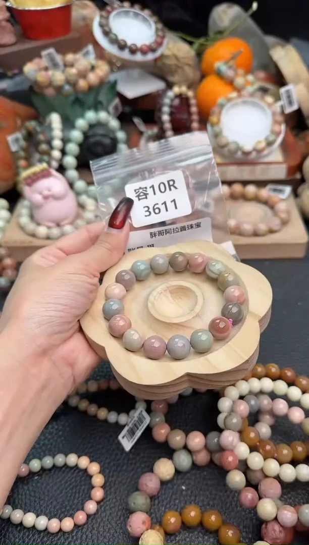 【闪购商品】石英质玉手链未镶嵌10R3611