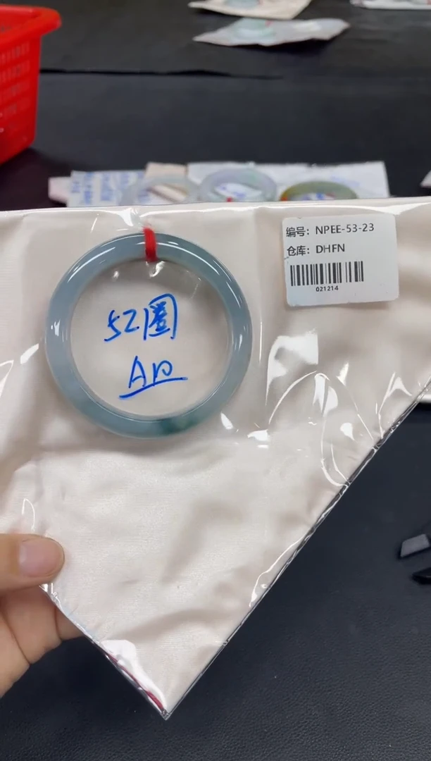 未镶嵌手镯翡翠翡翠手镯