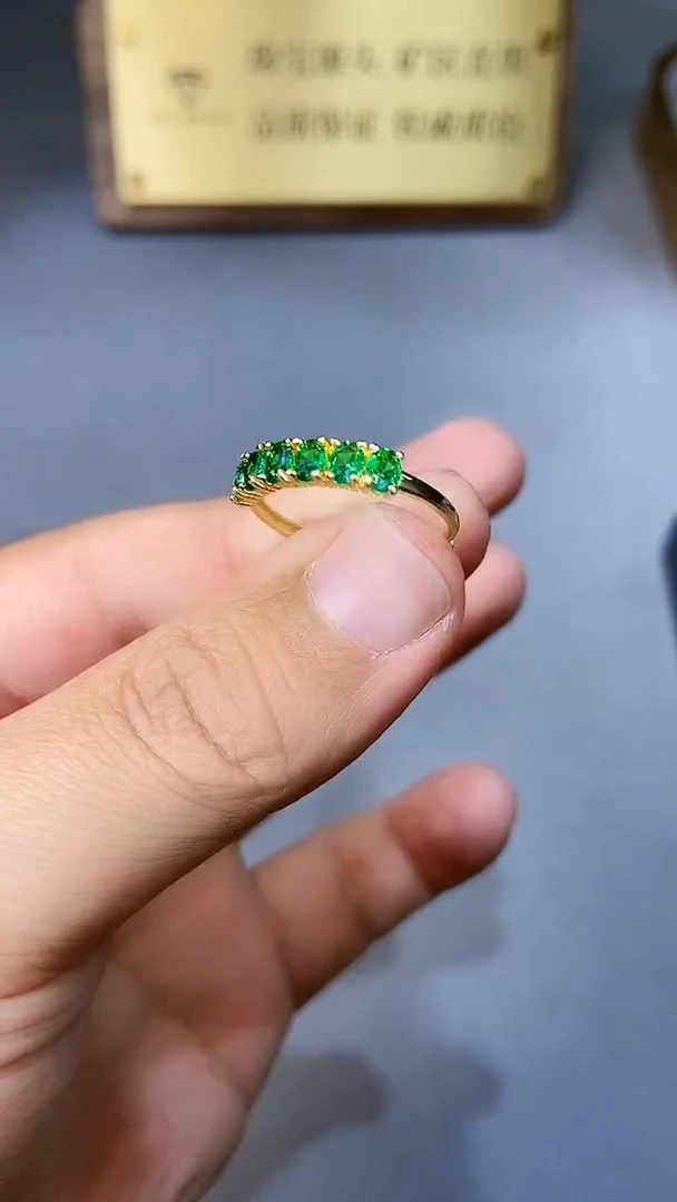 【闪购商品】祖母绿戒指银S925镶嵌354