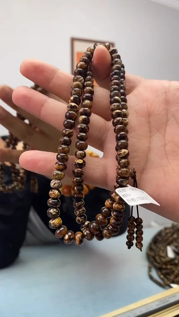 琥珀未镶嵌珠宝奇石假一罚百，一级黑花多圈多样性发一件0