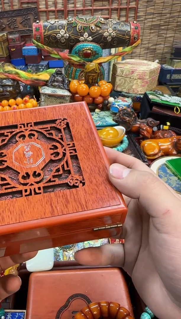 【闪购商品】滴血莲花菩提吊坠当天订单当天直发如图所示