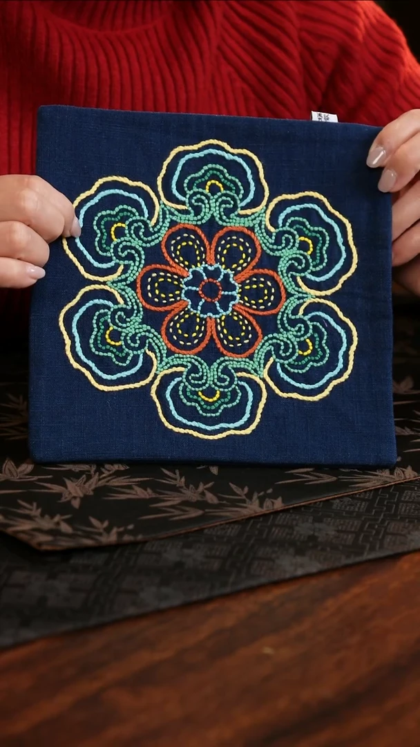 【闪购商品】织绣宝相花正方形杯垫B款